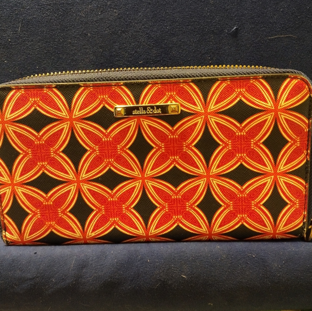 Stella and Dot wallet